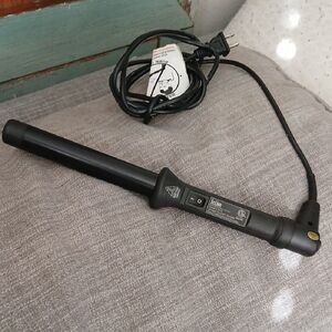 Kor Black Curling Iron